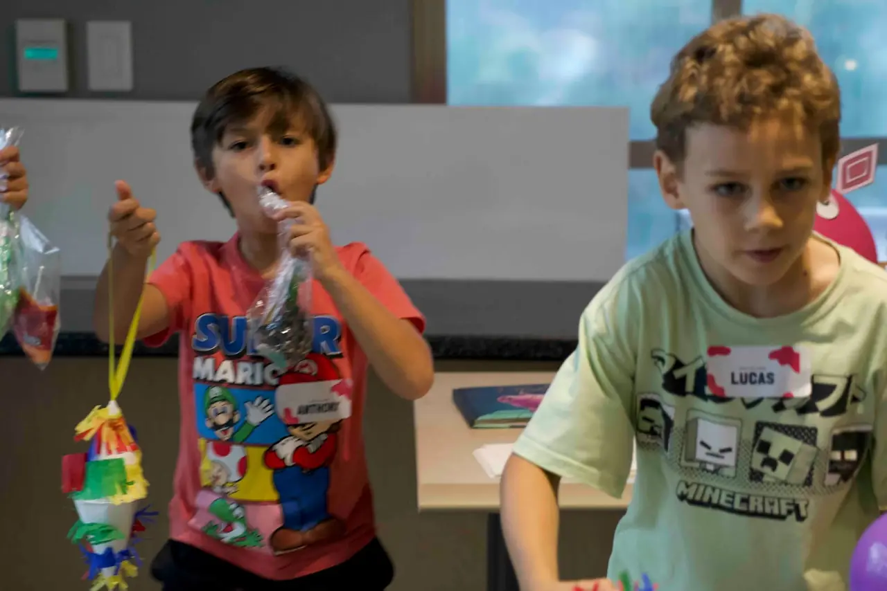 Children at a LingoStars Spanish immersion workshop in Naples, FL