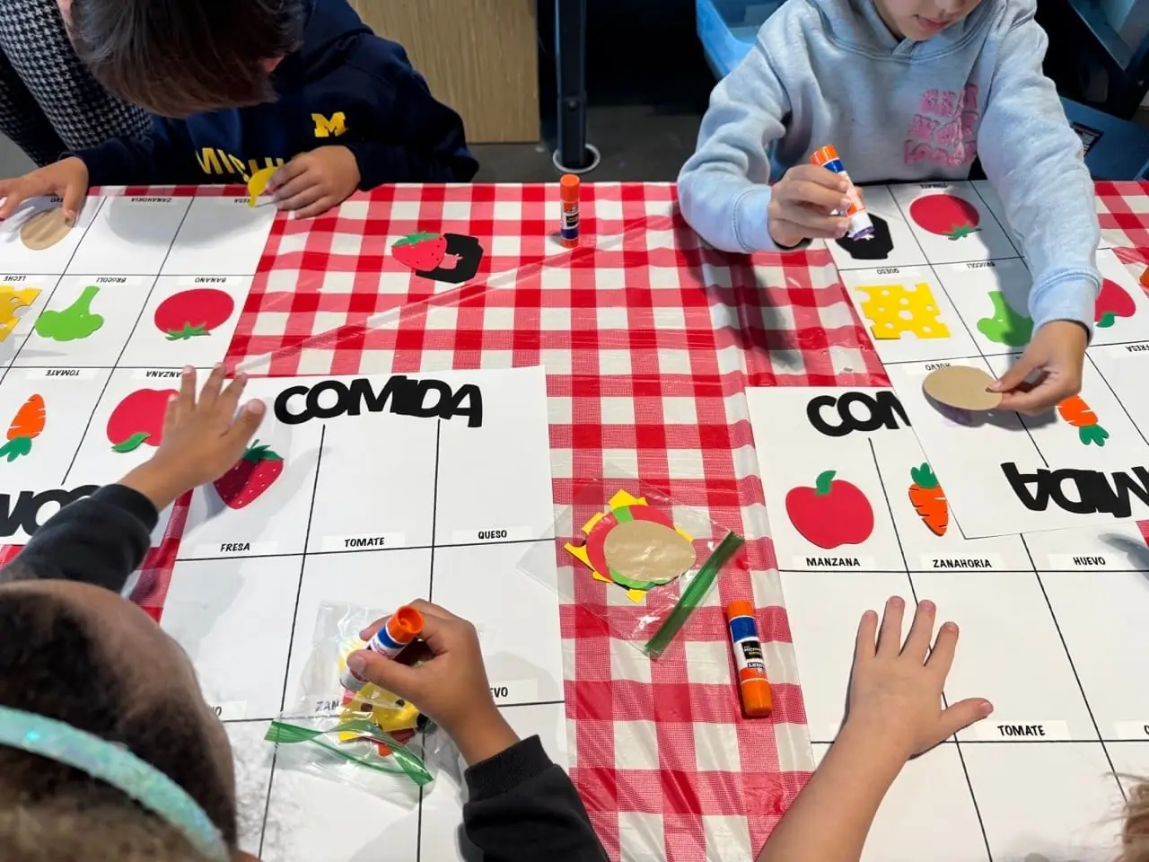 Children at a LingoStars Spanish immersion workshop in Naples, FL